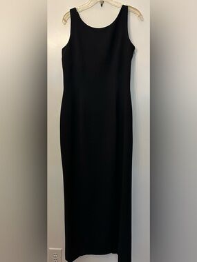 Tahari Black Sleeveless Maxi Dress